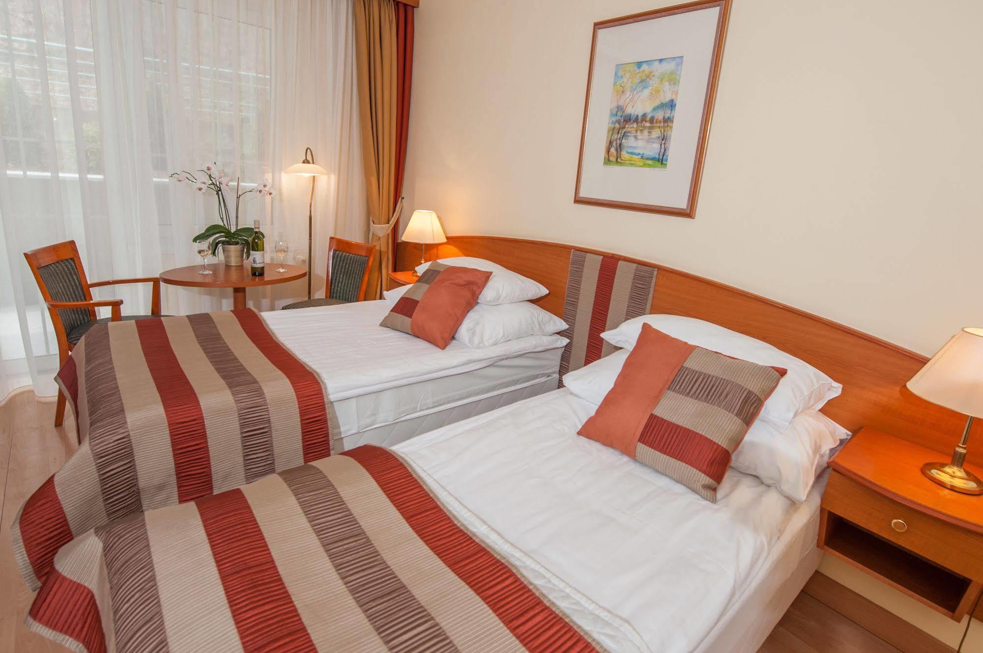 Hotel Spa Hévíz Εξωτερικό φωτογραφία
