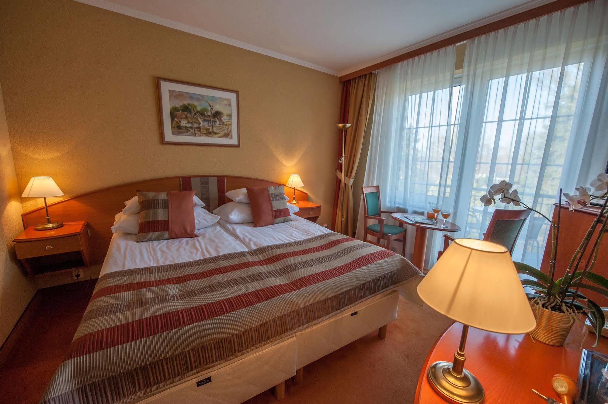 Hotel Spa Hévíz Εξωτερικό φωτογραφία